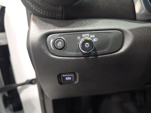 Used 2021 Chevrolet Blazer LT FWD image 20
