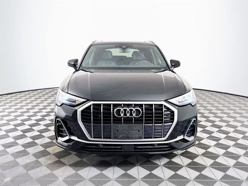 Used 2021 Audi Q3 2.0T Premium w/ Convenience Package image 2