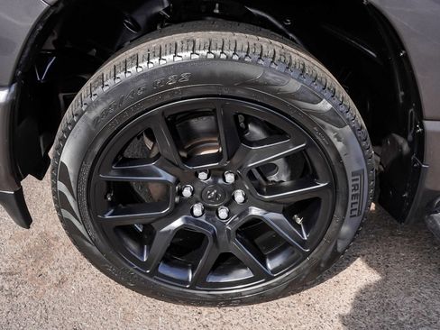 Used 2023 RAM 1500 Laramie AWD/4WD image 8