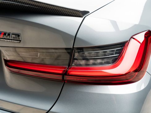 Used 2025 BMW M3 Competition w/ Carbon Package image 19