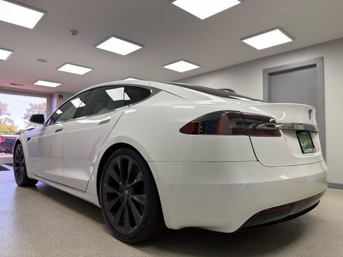 Used 2020 Tesla Model S AWD image 5