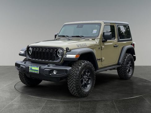 Used 2025 Jeep Wrangler Sport AWD/4WD image 3