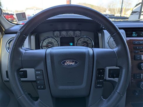 Used 2010 Ford F150 Lariat image 27