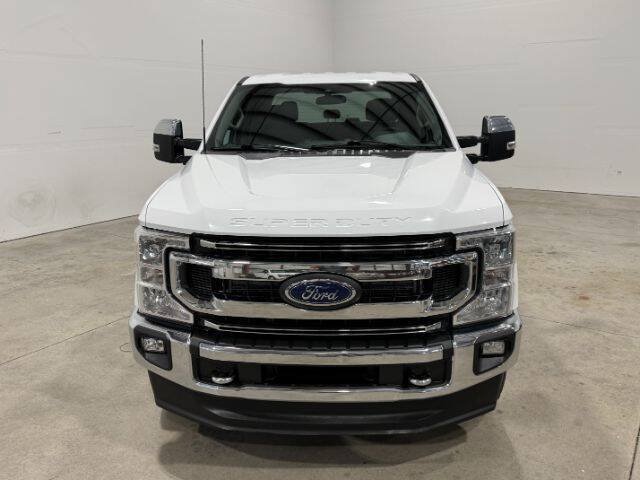 Used 2022 Ford F350 XLT w/ XLT Premium Package AWD/4WD image 4