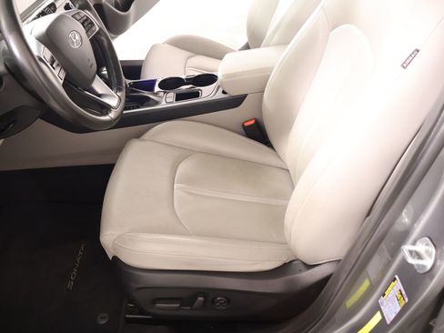 Used 2018 Hyundai Sonata Limited image 11
