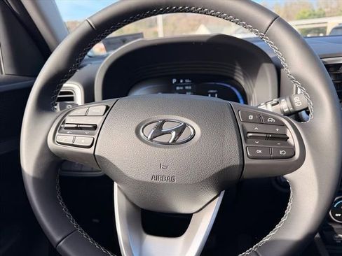 New 2026 Hyundai Venue SEL FWD image 17