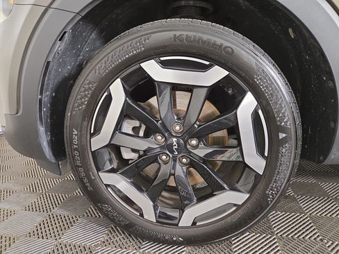 Used 2025 Kia Telluride S FWD image 36