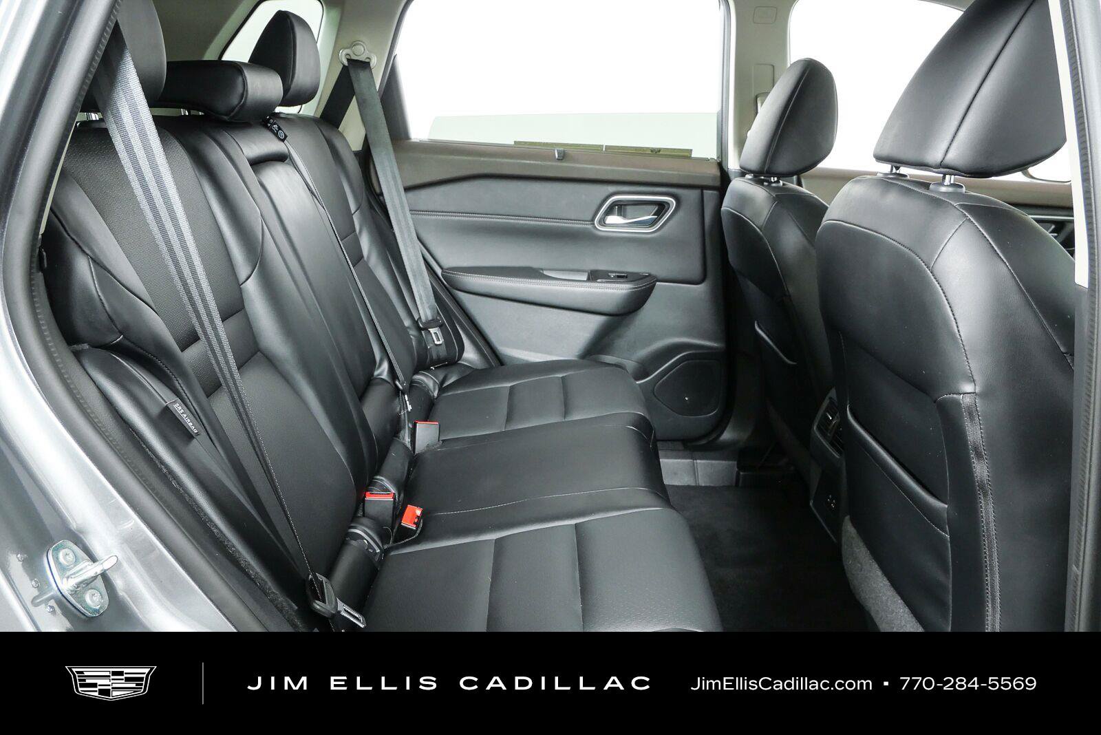 Used 2021 Nissan Rogue SV w/ Premium Package FWD image 21
