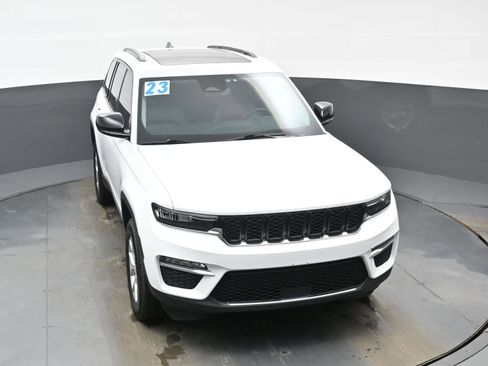 Used 2023 Jeep Grand Cherokee Limited image 40