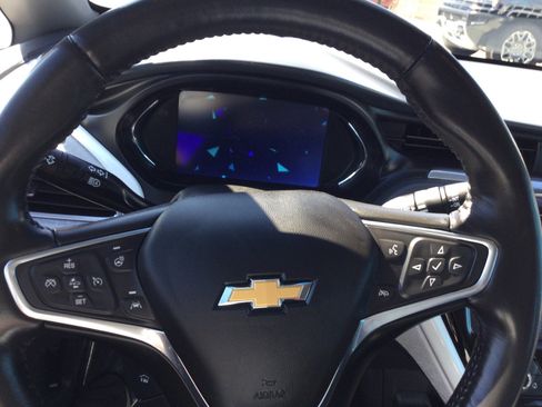 Used 2019 Chevrolet Bolt LT image 14