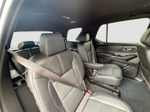 Used 2023 Chevrolet Traverse RS FWD image 29