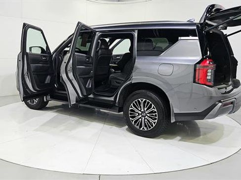 Certified 2025 Nissan Armada SL RWD image 31