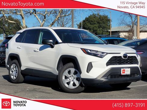 Used 2025 Toyota RAV4 LE image 1