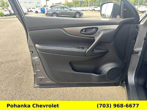Used 2019 Nissan Rogue Sport S AWD/4WD image 23