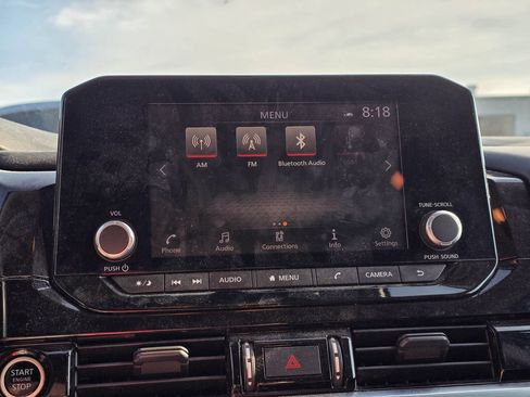 Used 2022 Nissan Pathfinder SV FWD image 18