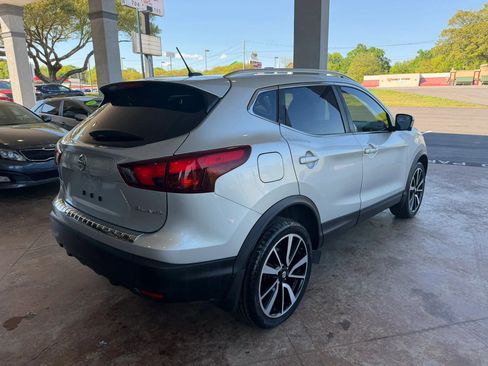 Used 2017 Nissan Rogue Sport SL w/ SL Premium Package image 6