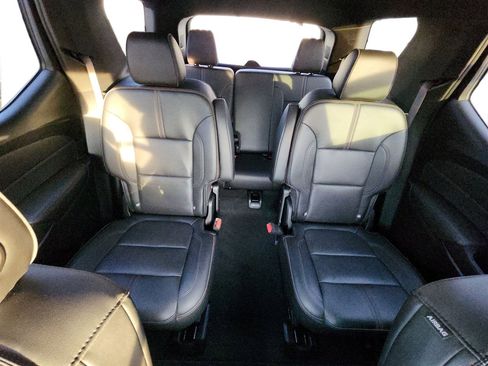 Used 2023 Chevrolet Traverse RS image 13