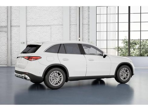 Certified 2025 Mercedes-Benz GLC 300 4MATIC image 19
