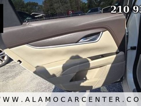 Used 2014 Cadillac XTS FWD image 30