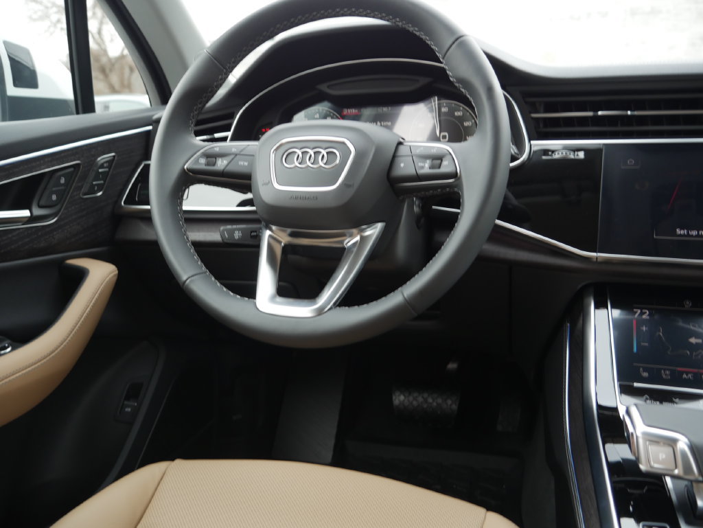 Used 2025 Audi Q7 3.0T Premium Plus w/ Premium Plus Package AWD/4WD image 40