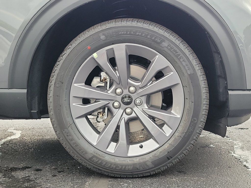 New 2026 Ford Explorer Active w/ Active Comfort Package AWD/4WD image 9