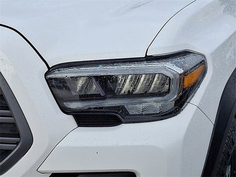 Certified 2023 Toyota Tacoma TRD Off-Road image 9