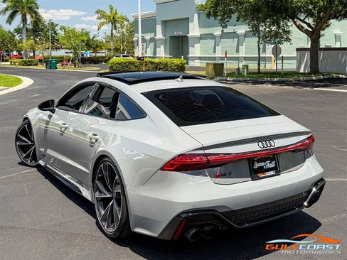 Used 2022 Audi RS 7 Sportback w/ Black Optic Package AWD/4WD image 53