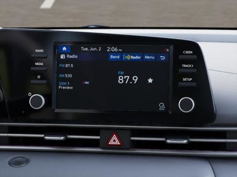 New 2026 Hyundai Elantra Hybrid FWD image 13