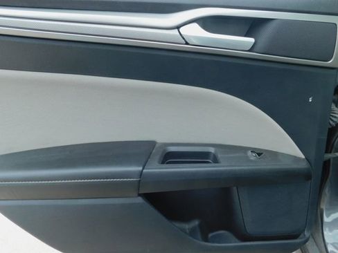 Used 2020 Ford Fusion S FWD image 21
