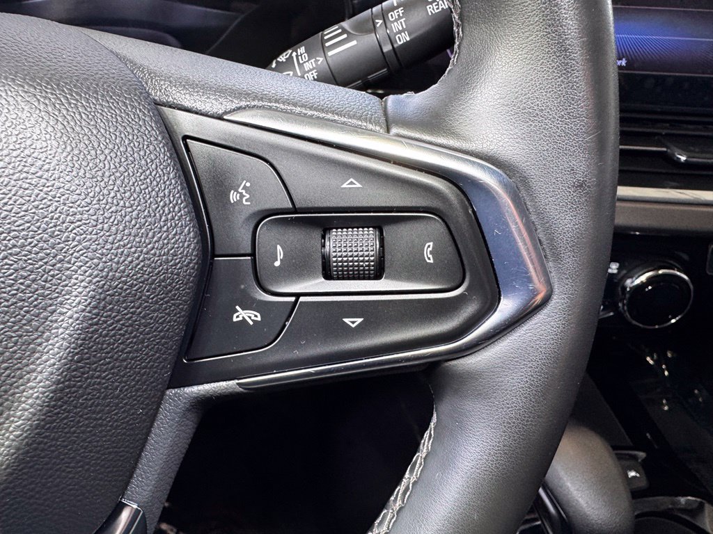 Used 2025 Chevrolet Trax ACTIV w/ Sunroof Package FWD image 24