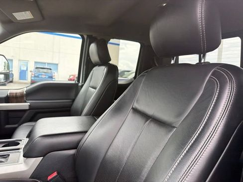 Used 2020 Ford F150 Lariat w/ Equipment Group 502A Luxury AWD/4WD image 13