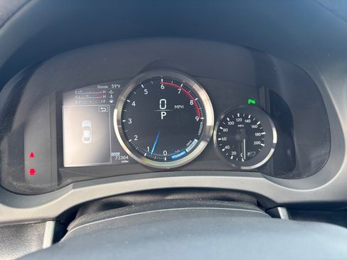 Used 2015 Lexus RC F image 22