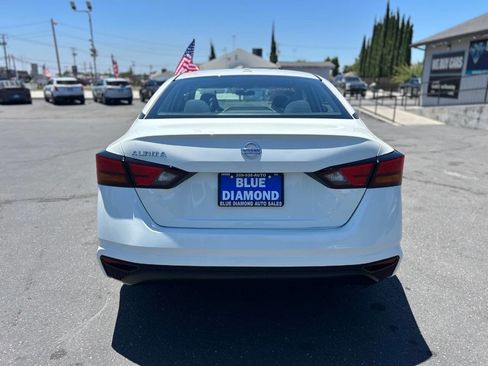 Used 2020 Nissan Altima 2.5 S FWD image 5