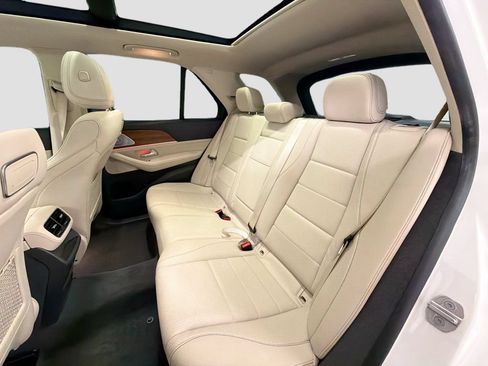 Certified 2020 Mercedes-Benz GLE 450 4MATIC w/ Premium Package image 26
