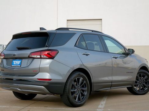 Used 2024 Chevrolet Equinox RS FWD image 3