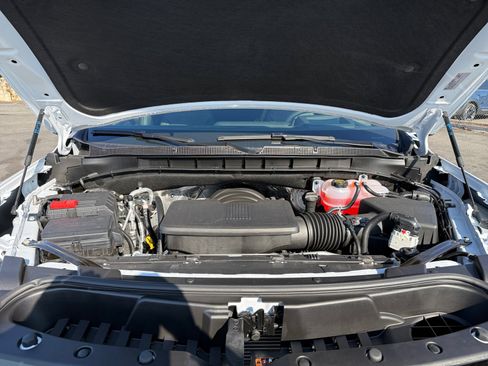 New 2026 Chevrolet Suburban High Country image 21