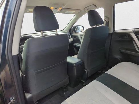 Used 2018 Toyota RAV4 LE Plus image 14