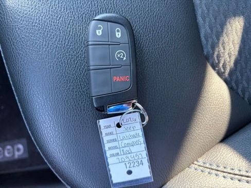 New 2026 Jeep Compass Latitude image 26