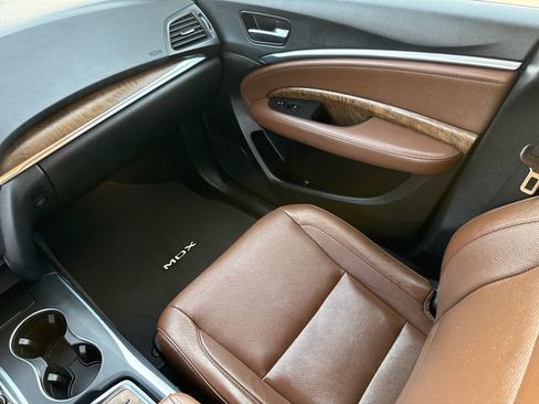 Used 2020 Acura MDX w/ Technology Package FWD image 12