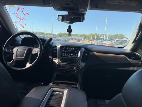 Used 2020 GMC Yukon XL Denali AWD/4WD image 22