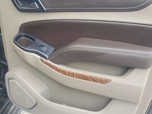 Used 2016 Chevrolet Suburban LTZ image 26