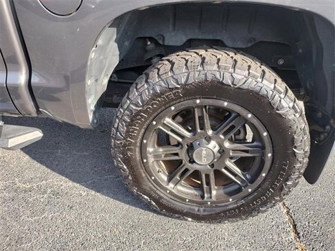 Used 2018 Toyota Tundra SR5 image 14
