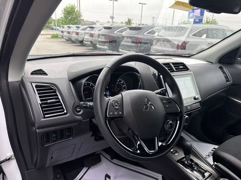 Used 2023 Mitsubishi Outlander Sport SE AWD/4WD image 11