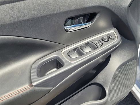 New 2025 Nissan Versa SR image 6