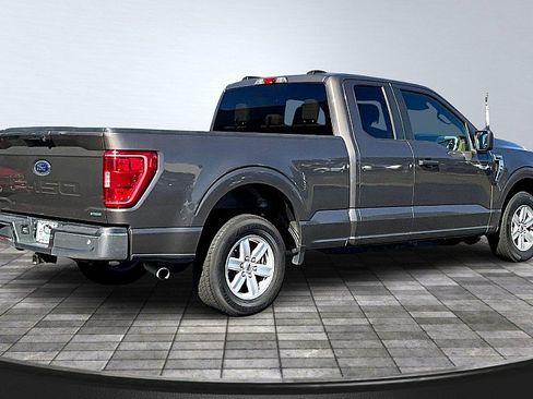 Used 2022 Ford F150 XLT w/ Trailer Tow Package RWD image 3