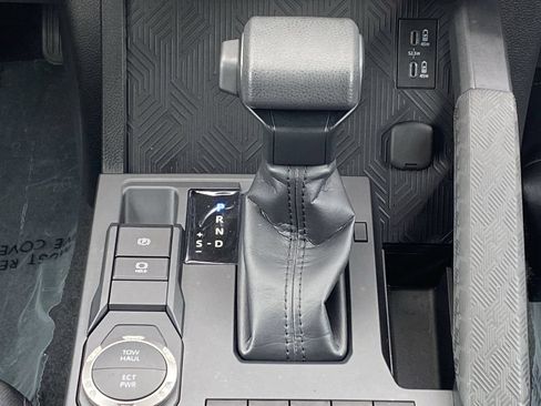 Certified 2025 Toyota Tacoma SR5 RWD image 34