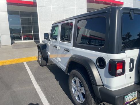 Used 2019 Jeep Wrangler Unlimited Sport S AWD/4WD image 4