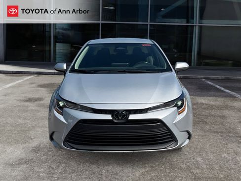 Used 2024 Toyota Corolla LE FWD image 11