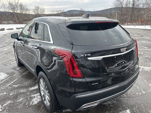 Used 2021 Cadillac XT5 Premium Luxury image 18