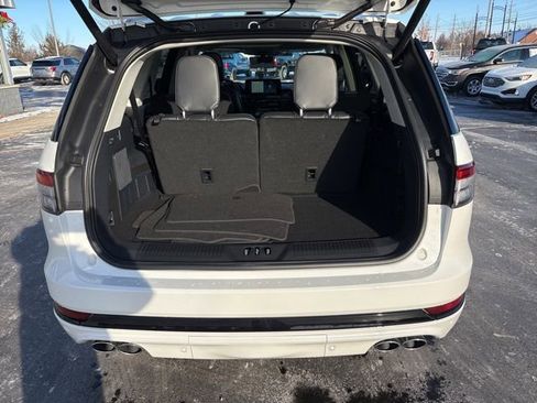 Used 2025 Lincoln Aviator Reserve w/ Jet Appearance Package AWD/4WD image 19
